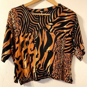 Vintage Crop Top w/Pocket, Short Sleeve Animal Print sz M